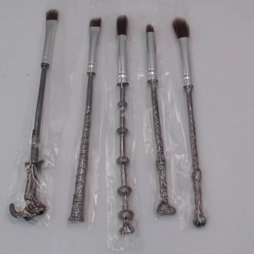 Storybrook Cosmetics - Harry Potter‎ Wand Makeup Brush Set, BRAND NEW